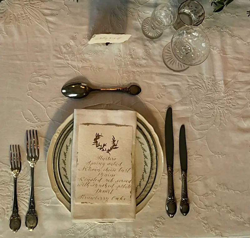 dining etiquette: proper place setting
